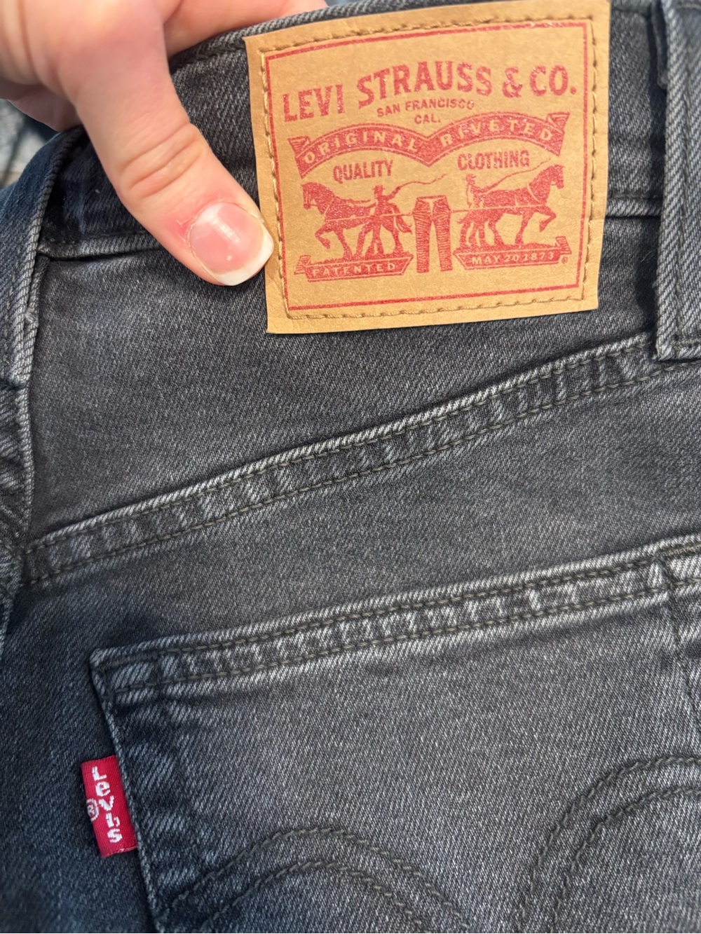 Levi’s Ribcage Straight Button Fly High Waist Black Denim Jeans Size 27 - Picture 8 of 11